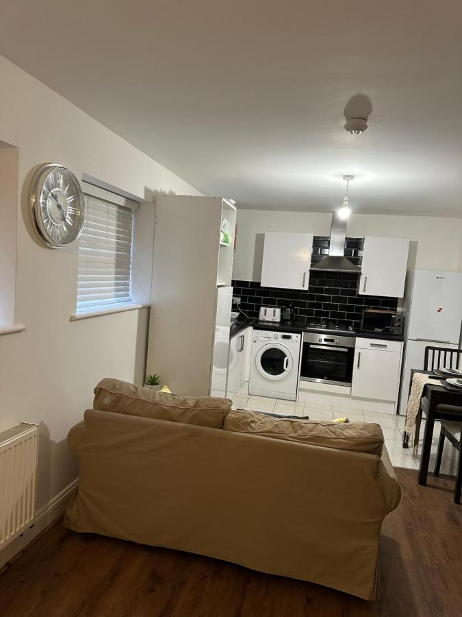 Beautiful Hoe Street Dream Ground Floor One Bedroom Apartment Londra Dış mekan fotoğraf